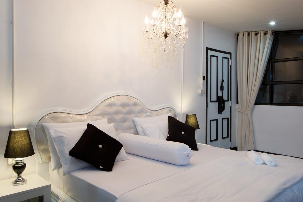 Meroom Phuket Rum bild